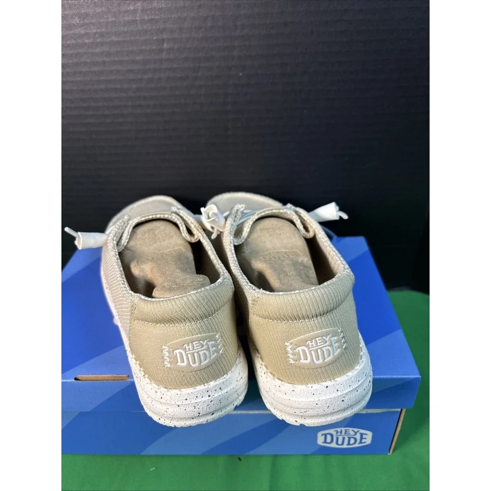 Hey Dude Womens Wendy Stretch Sox Slip-On Shoe Irish Cream 41878-0NG Size 7
